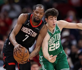 足球-火箭全队的进攻都一片混乱，连杜兰特的手感都出现了明显的下滑？